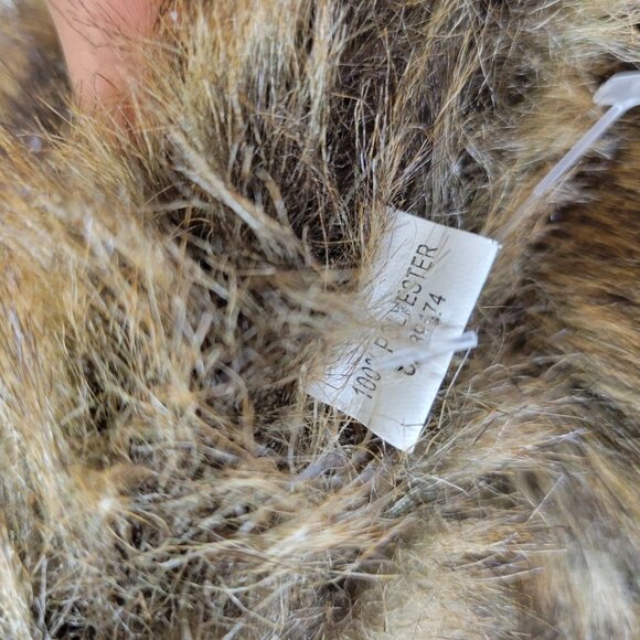 Smoky Fox Faux Fur Loop Scarf Fur Neck Wrap - Picture 11 of 11